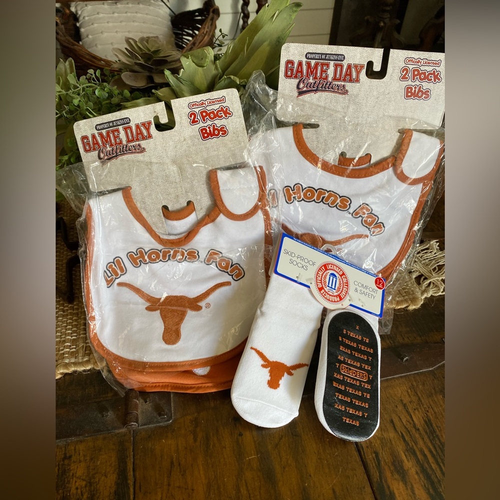 Texas Longhorn Football Baby Bib & Sock Set